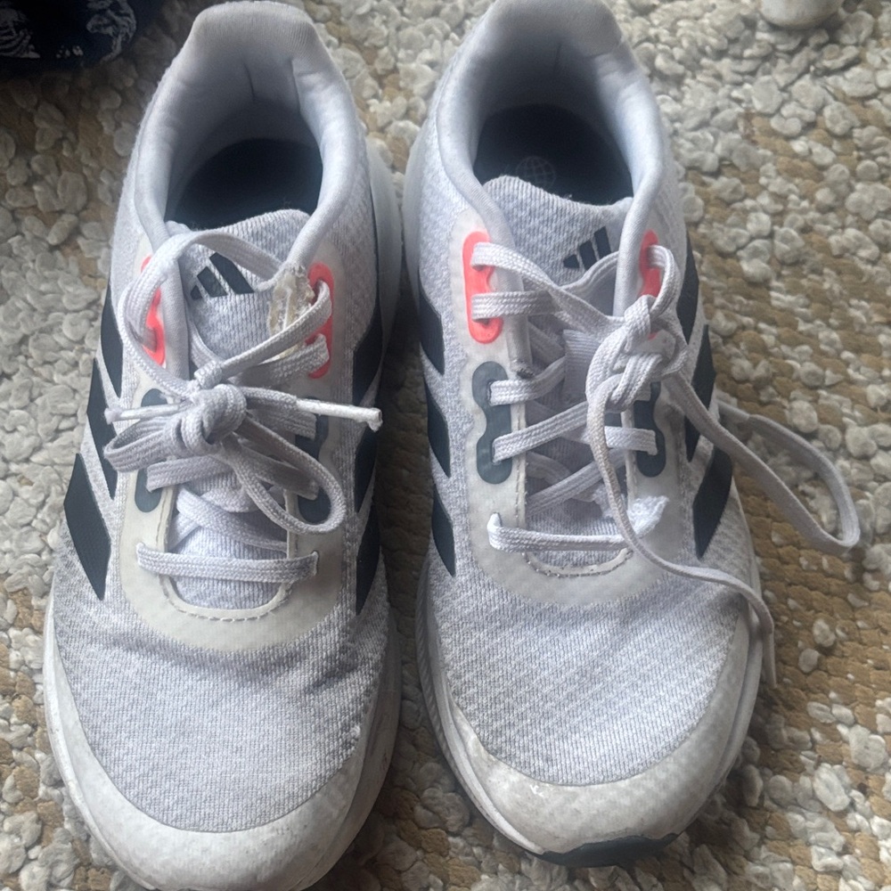 Adidas Kids White and grey Sneakers cloudfoam